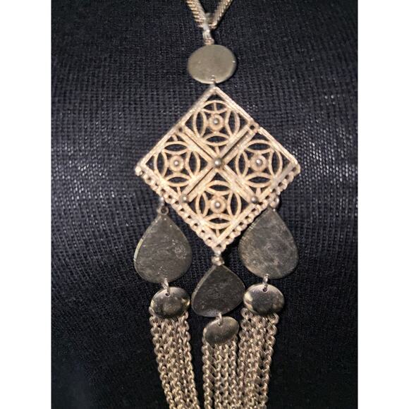 Gold Tone Thry-Tri Tassel Statement Necklace - Picture 7 of 8